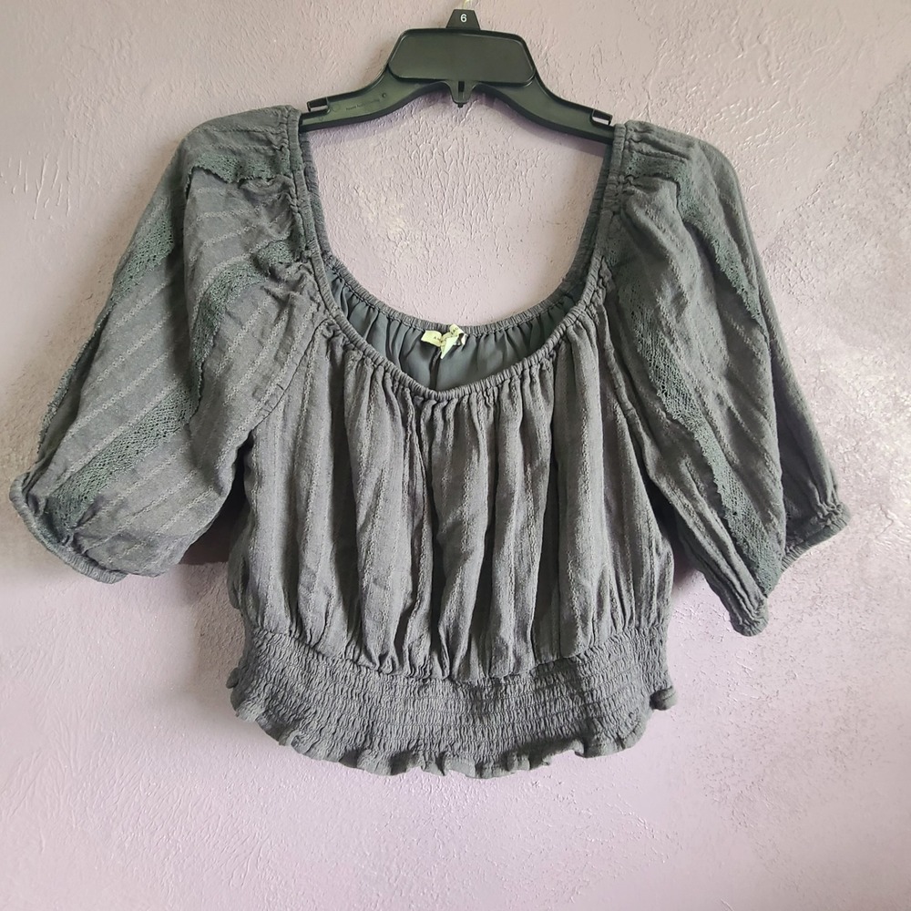 American Eagle Crop Top Womens Medium Gray Boho Lace Smocked Puff Sleeve Peasant